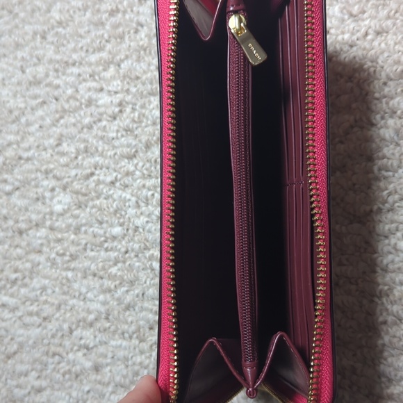 Coach Vintage Daisy Accordian Zip Around Wallet - Great Condition - Picture 3 of 3